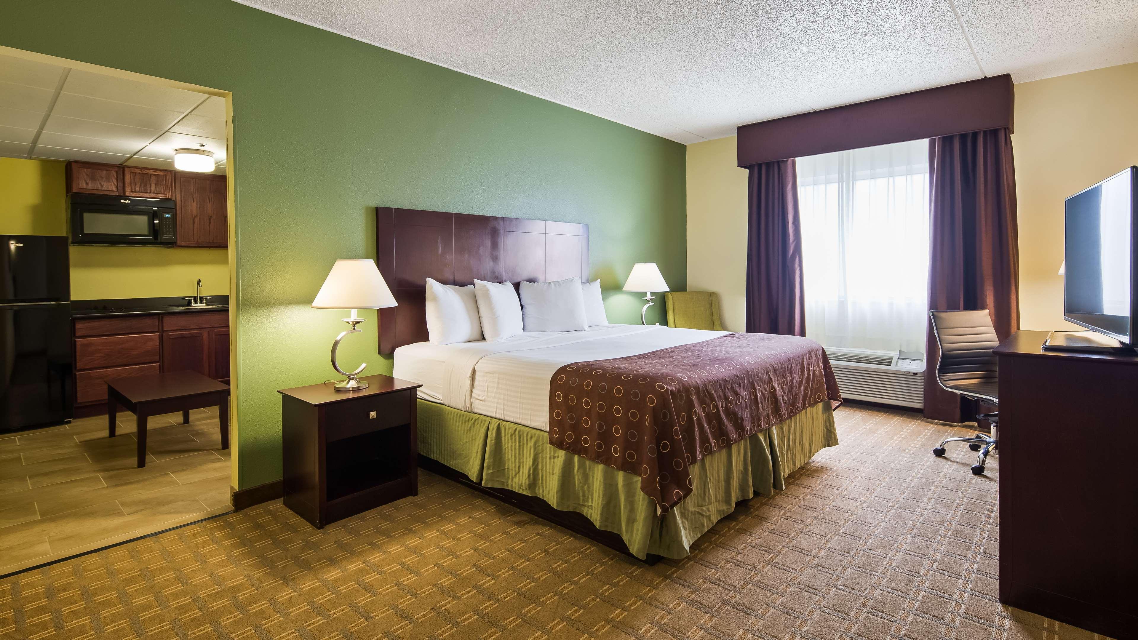 Best Western Airport Inn & Suites Cleveland Brook Park Exteriér fotografie