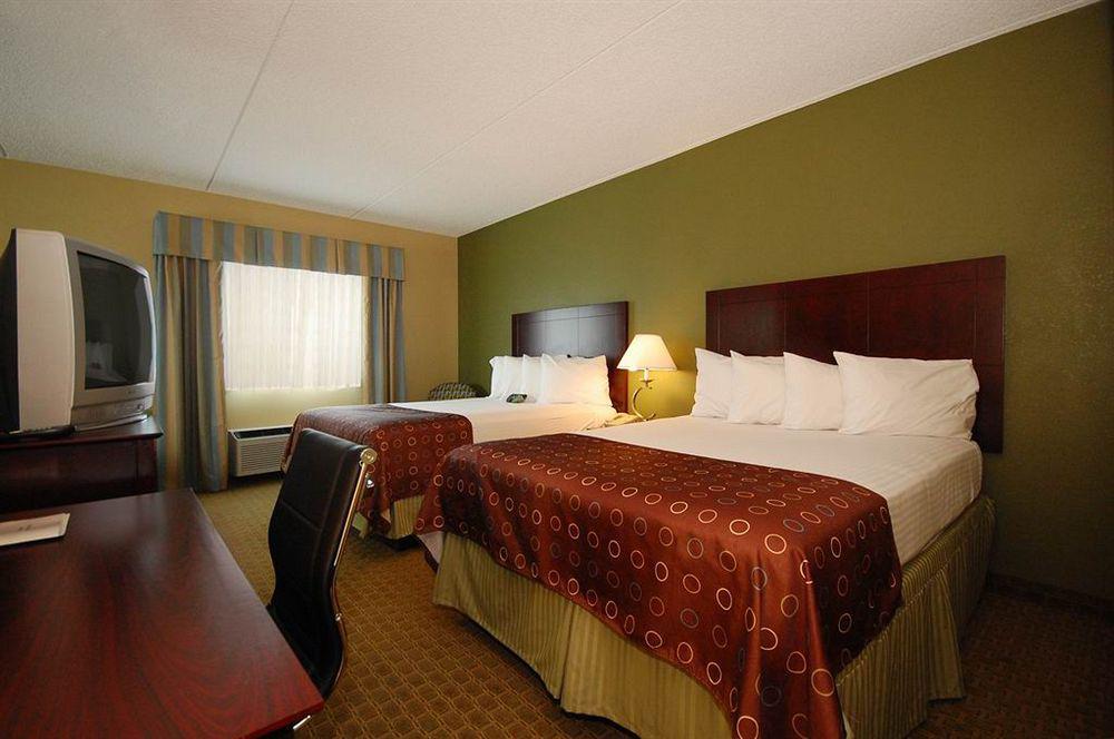 Best Western Airport Inn & Suites Cleveland Brook Park Exteriér fotografie